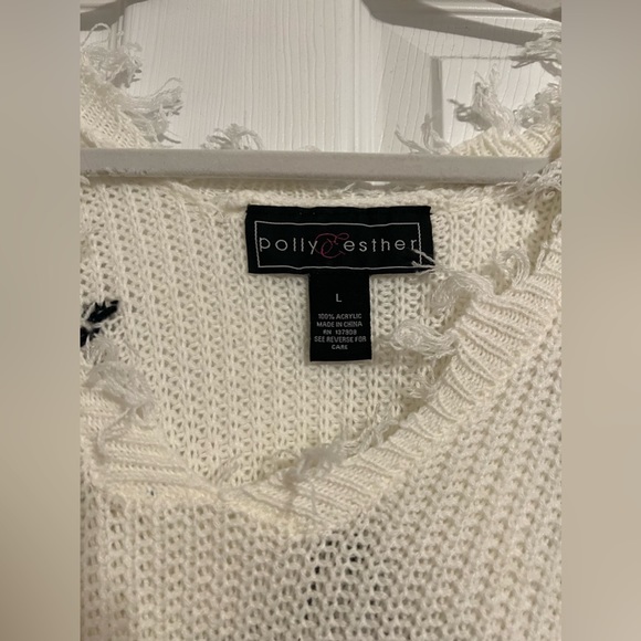 Cream and Black Star Sweater! - Picture 3 of 4